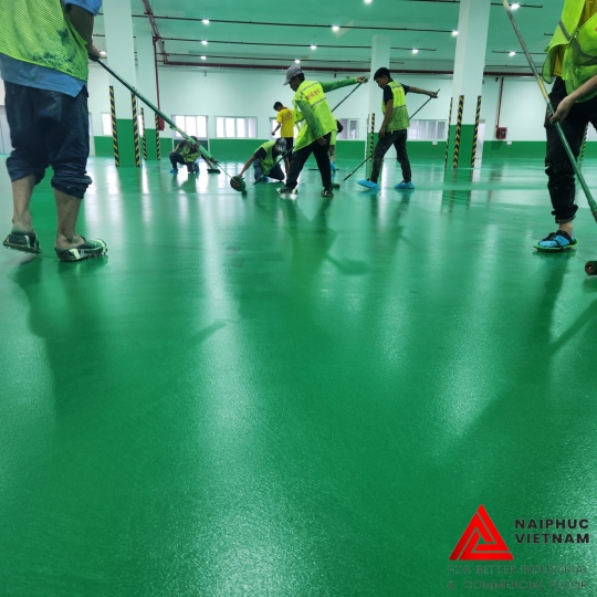 EPOXY – GIẢI PHÁP HOÀN HẢO CHO SÀN CÔNG NGHIỆP THƯƠNG MẠI